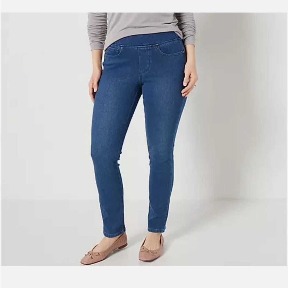 Belle by Kim Gravel Classic Blue Cropped Jeans